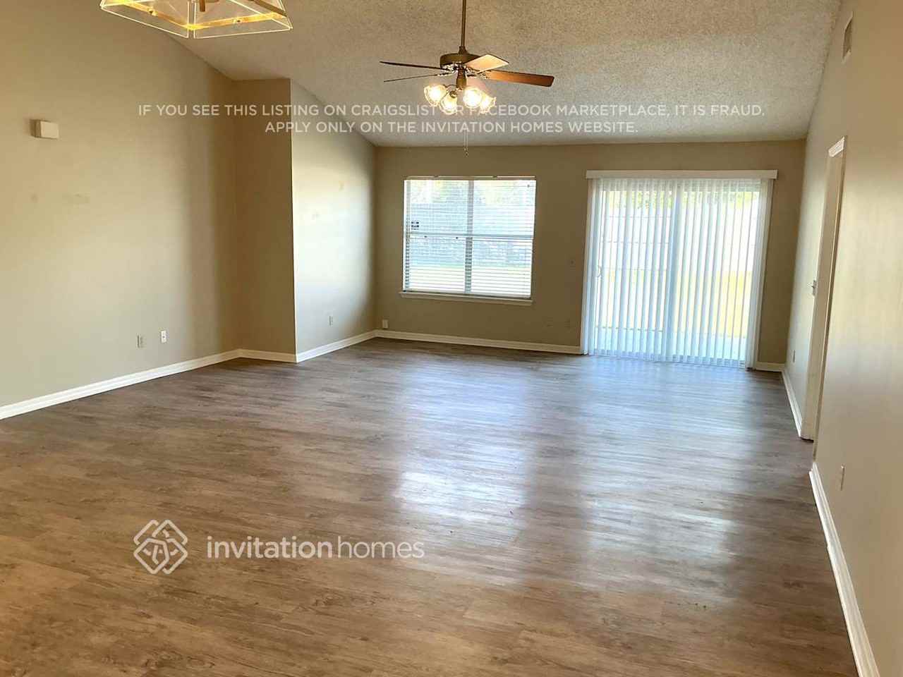 7736 Rockridge Dr W - Photo 4 of 13