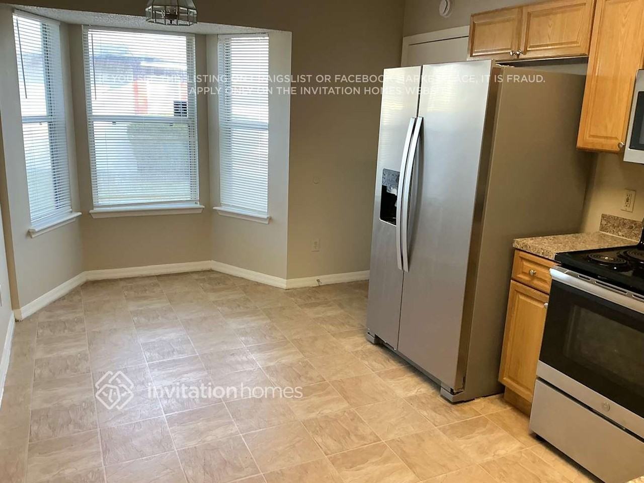 7736 Rockridge Dr W - Photo 7 of 13