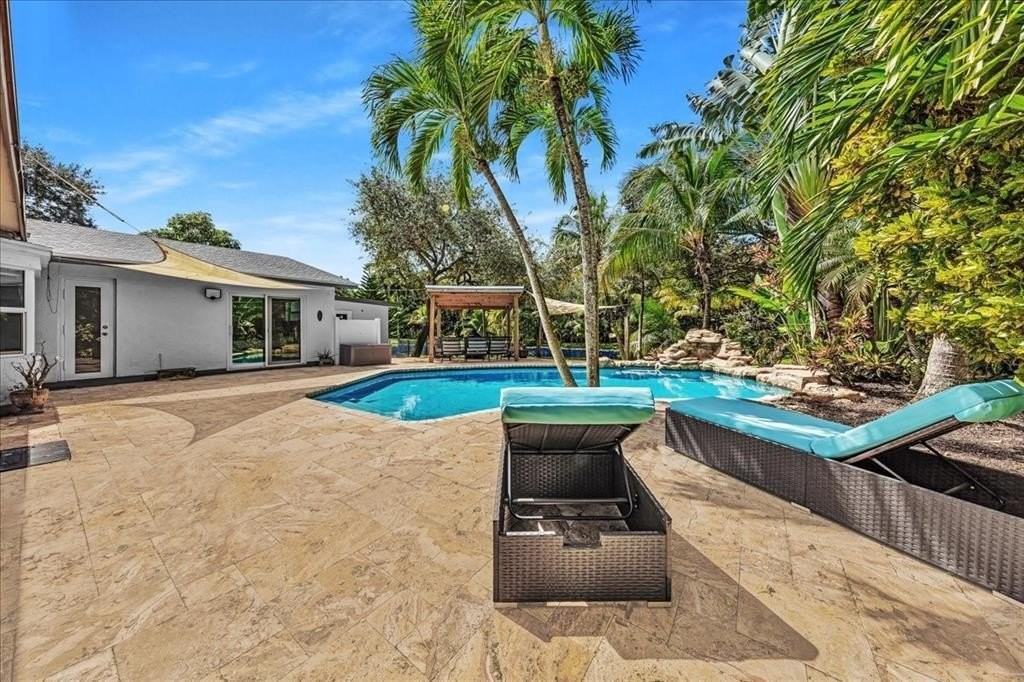 2931 Sw 108th Way - Photo 3 of 36