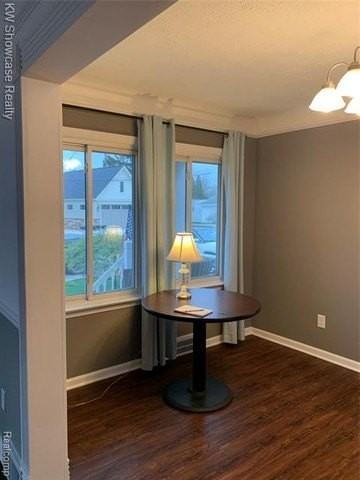 462 Algene St - Photo 6 of 26