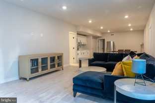 402 Meadow Creek Dr - Photo 1 of 1