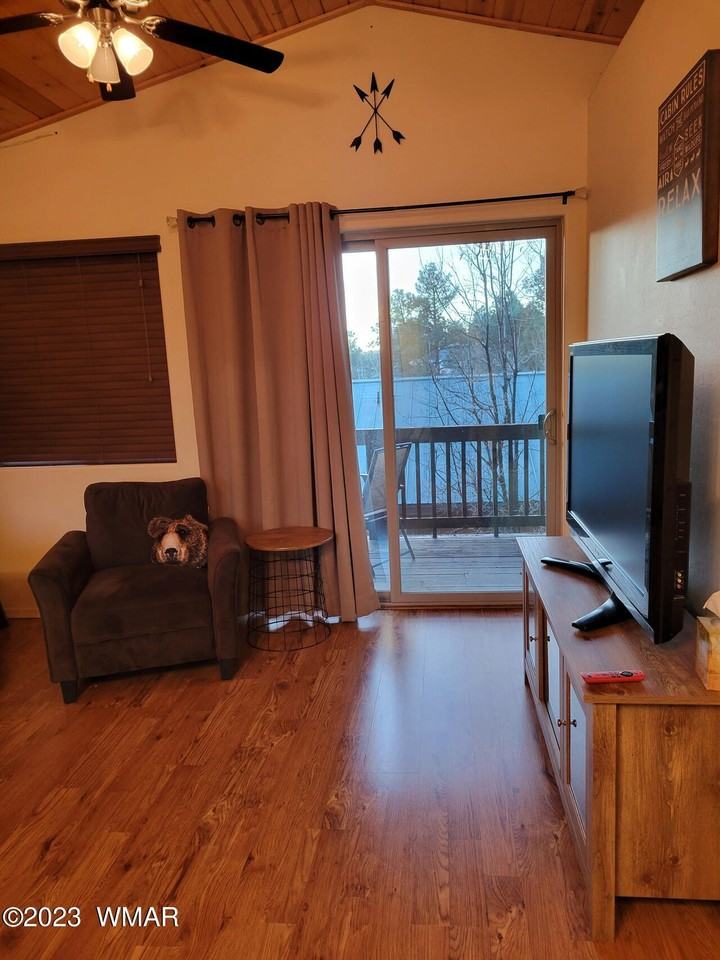 1041 East Tyson Place - Photo 4 of 18