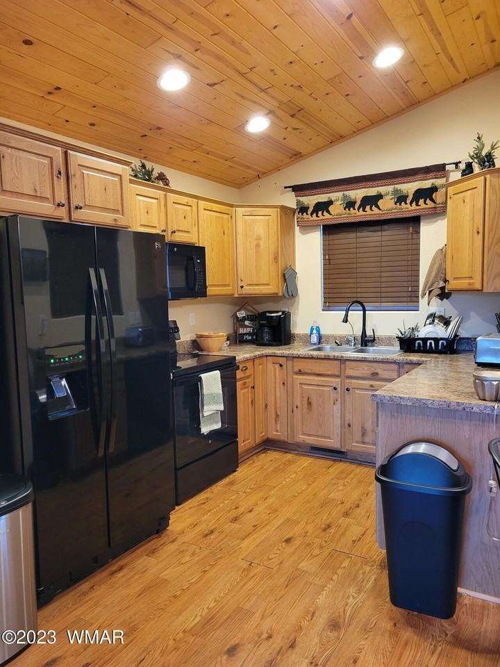 1041 East Tyson Place - Photo 7 of 18