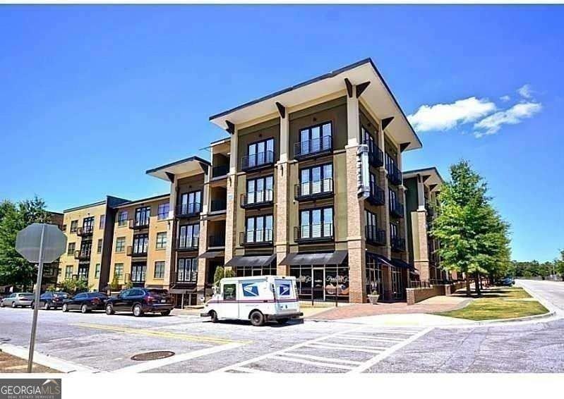 5300 Peachtree Road #3205 - Photo 3 of 50