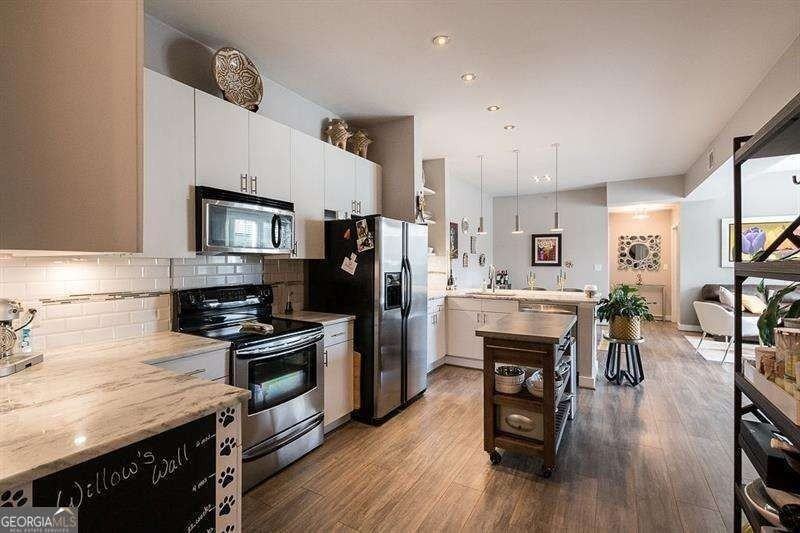 5300 Peachtree Road #3205 - Photo 5 of 50