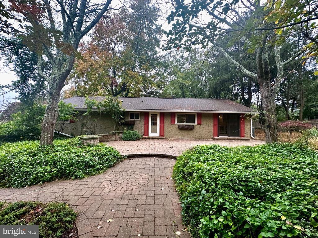 1 High Acres Dr - Photo 7 of 28