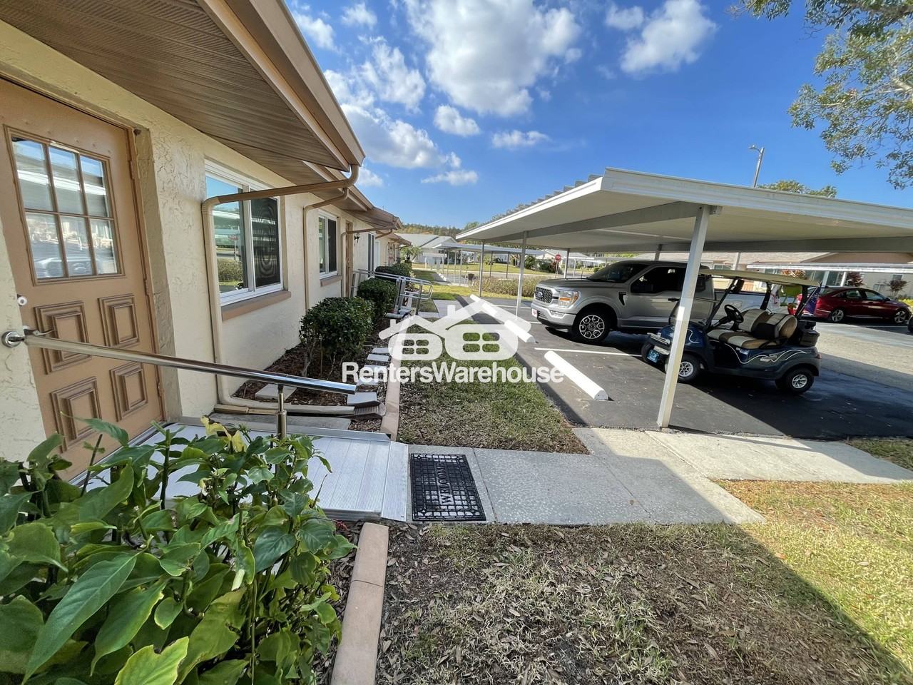 110 Gloucester Boulevard - Photo 2 of 26