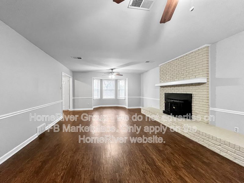 1270 Thrushcross Cv - Photo 4 of 26