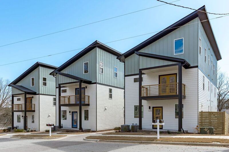 1318 E Lenoir St - Photo 3 of 40