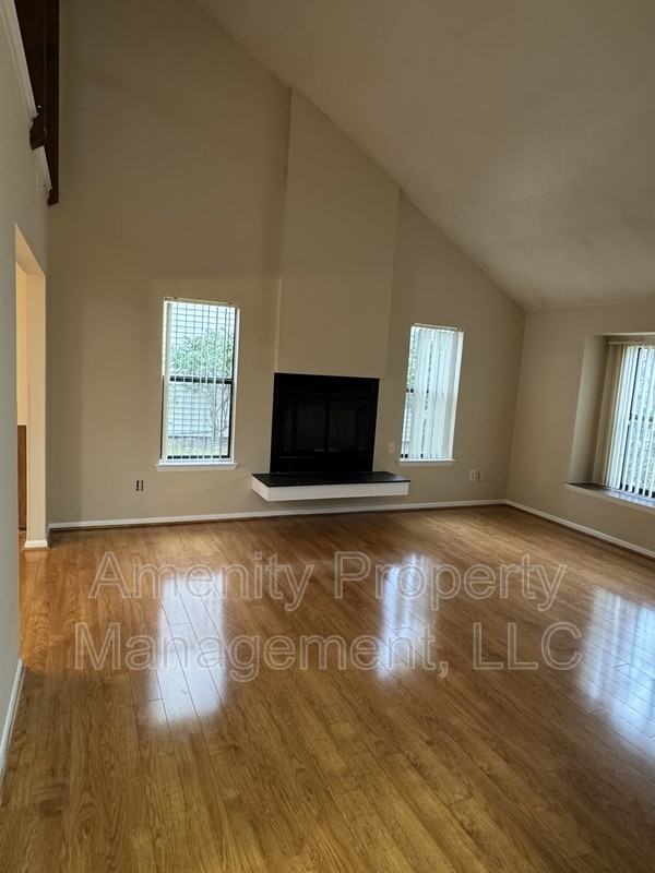 704 Ninebark Ct - Photo 4 of 24