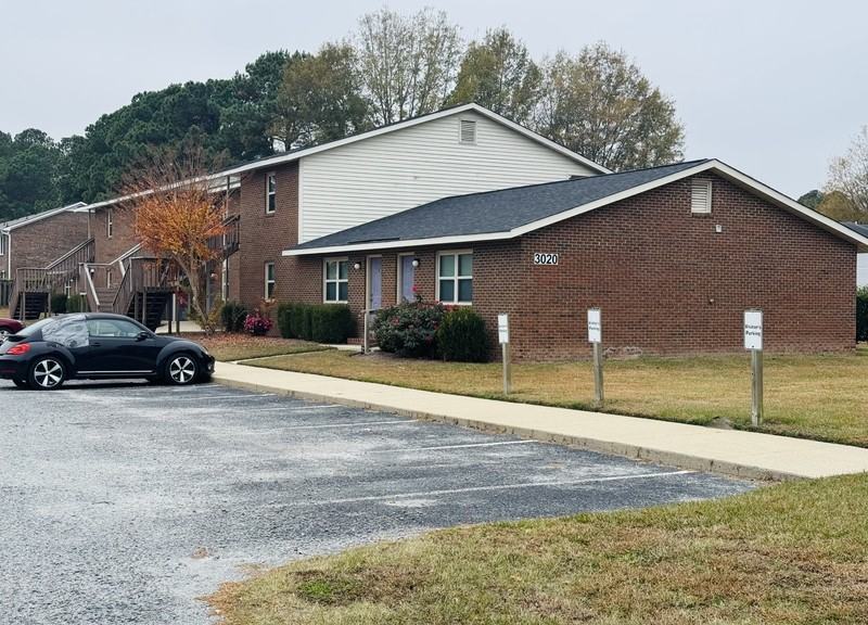 3020 Adams Blvd - Photo 2 of 13