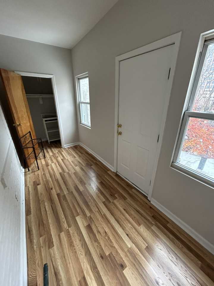 26 Ferry St - Photo 6 of 7