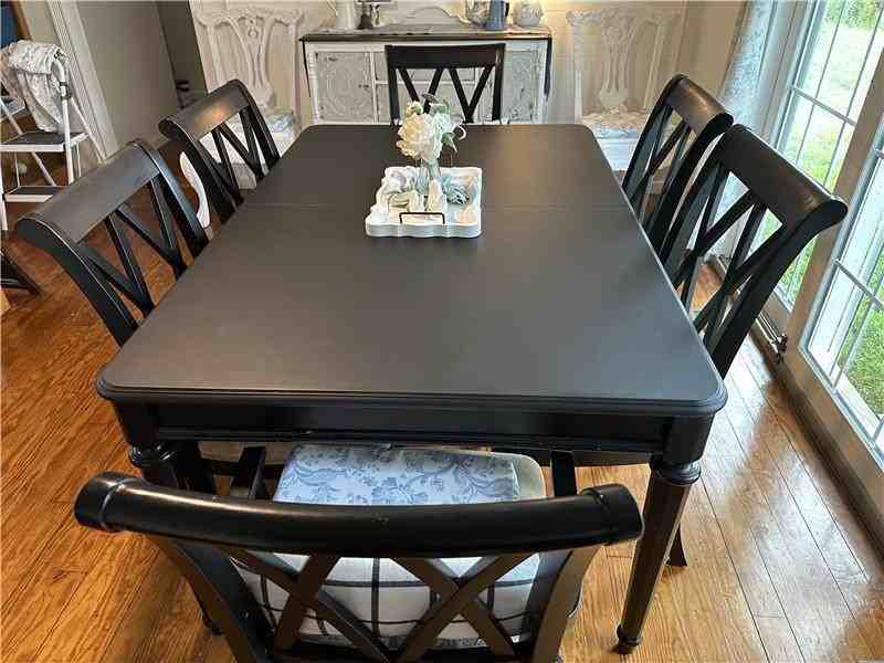 5870 Quarterwood Rd - Photo 2 of 8