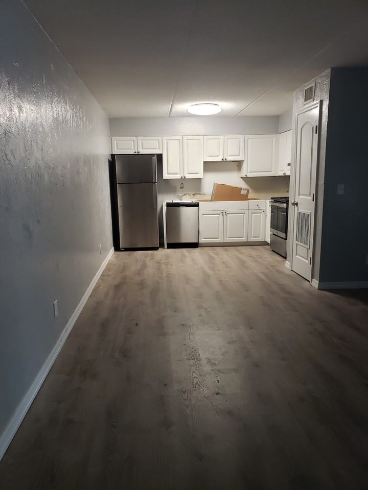 Palmetto Square Apartments - Photo 4 of 12