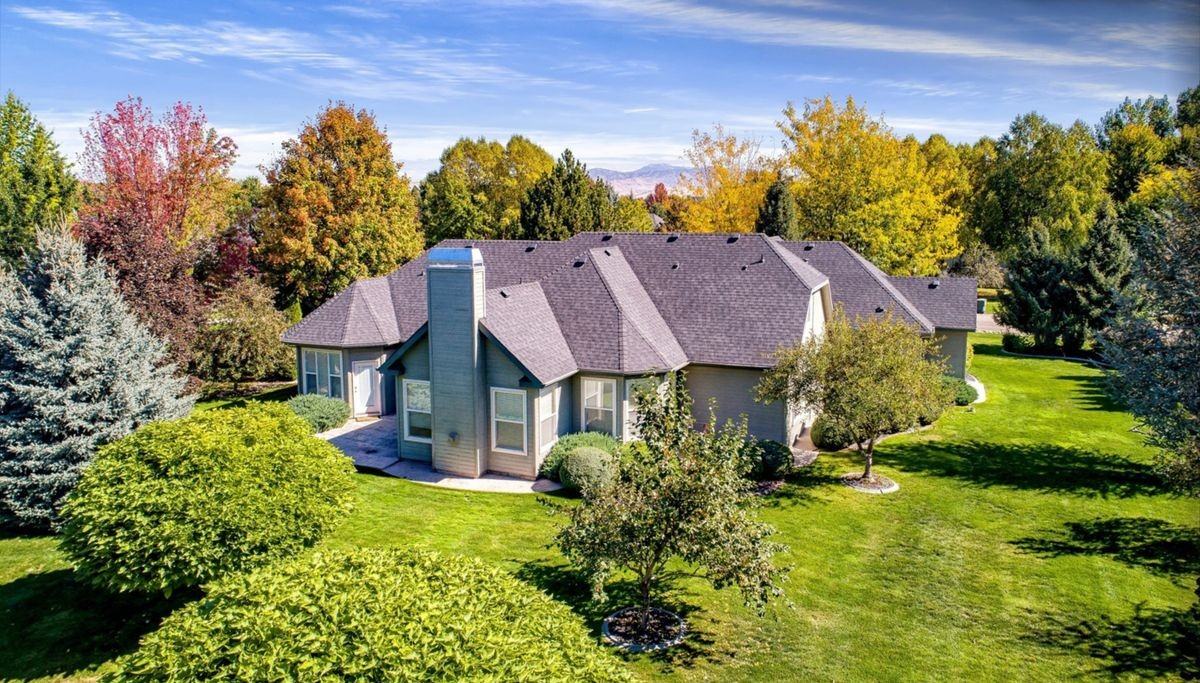 191 North Cove Colony Way - Photo 3 of 44