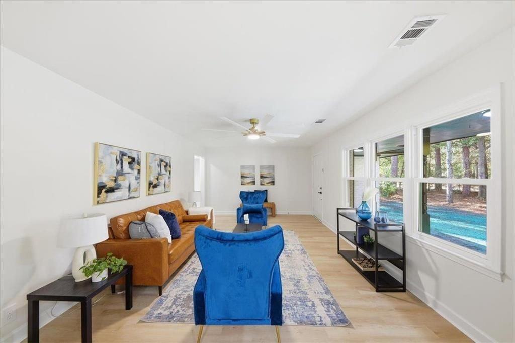 3488 Richmond Drive Southeast - Photo 7 of 36