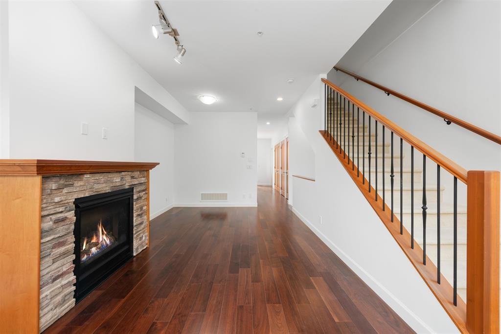 8068 207 Street - Photo 5 of 19