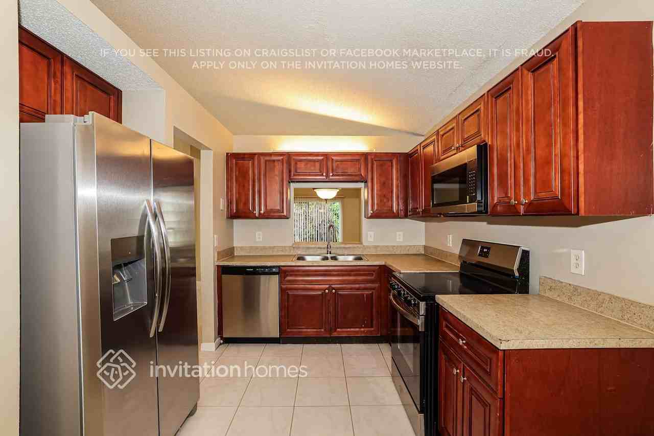 4811 Concordia Ln - Photo 7 of 17