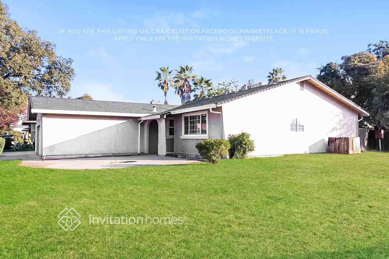 4430 Bollenbacher Ave - Photo 3 of 17