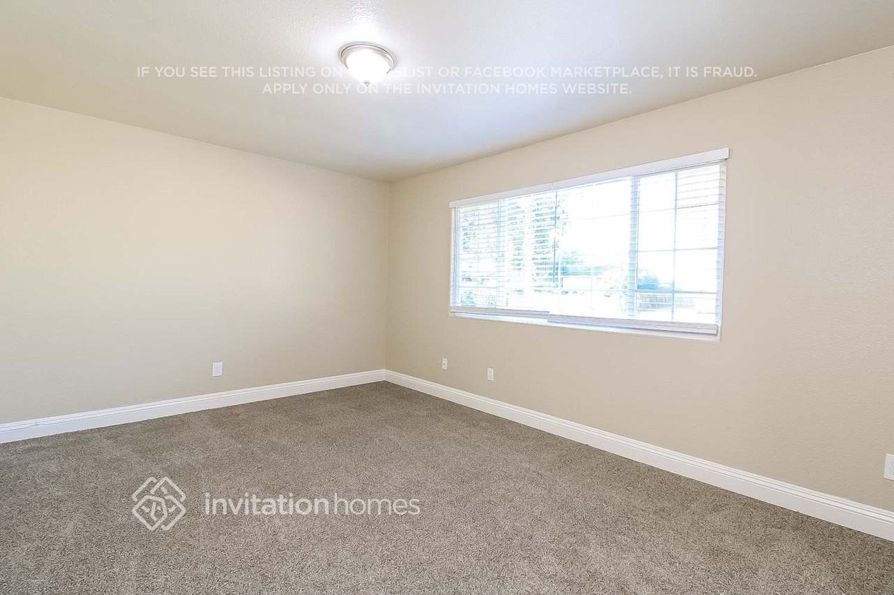 4430 Bollenbacher Ave - Photo 5 of 17