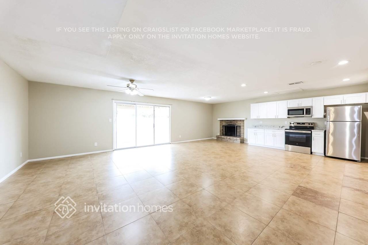 1030 West Anderson Drive - Photo 3 of 17