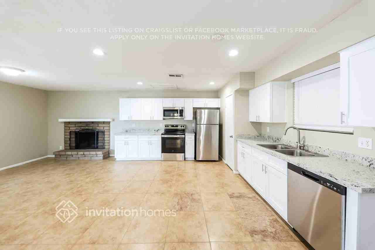 1030 West Anderson Drive - Photo 7 of 17