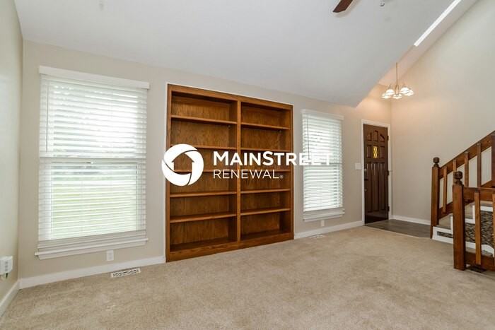 2600 S 22nd St - Photo 4 of 17