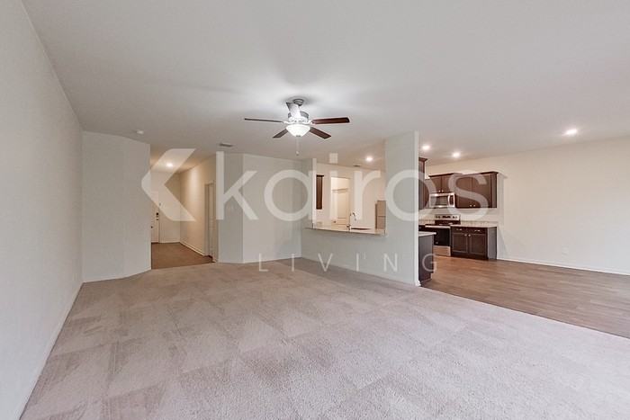 3958 Turtle Creek - Photo 4 of 26