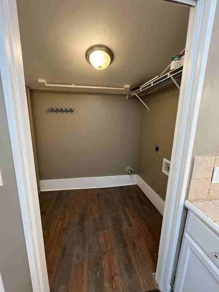 1908 North Billen Avenue - Photo 7 of 20