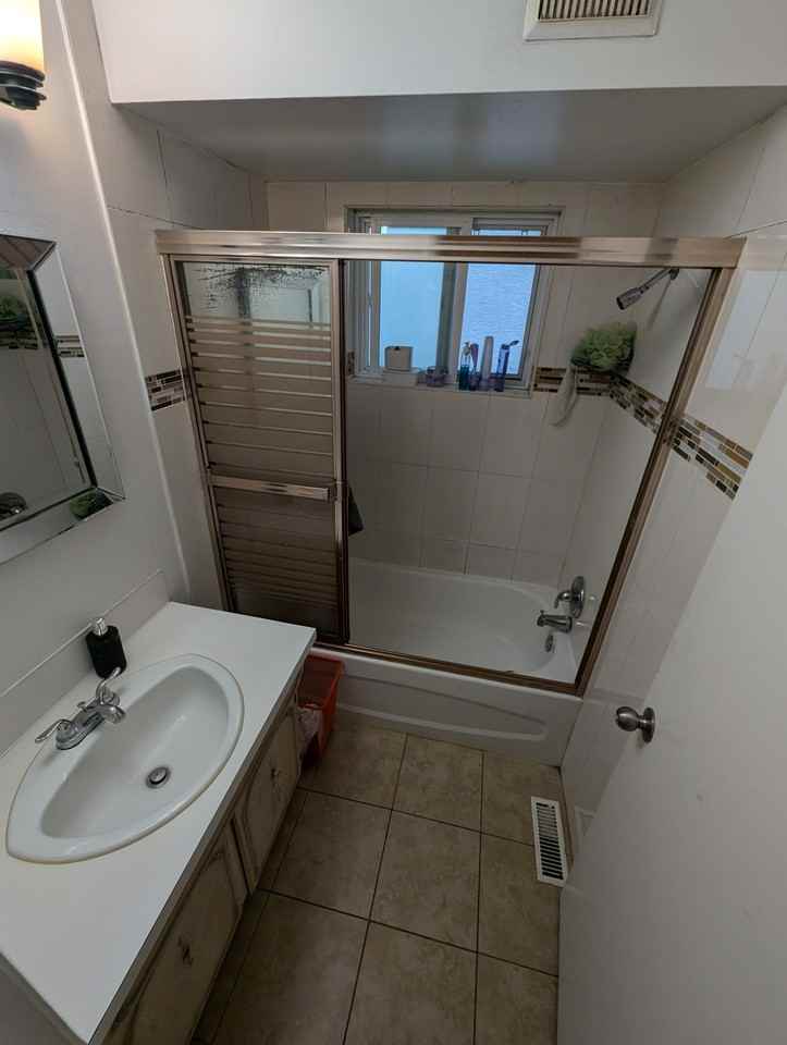 2086 East 43rd Avenue #2086 - Photo 4 of 6