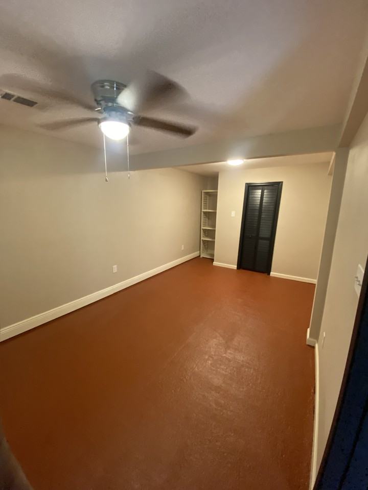 3540B N Foster Dr #NA - Photo 6 of 8