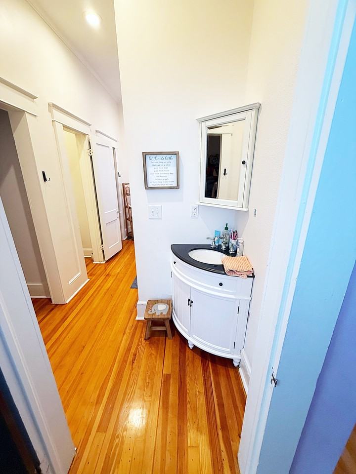 205 Russell St #NA - Photo 2 of 20