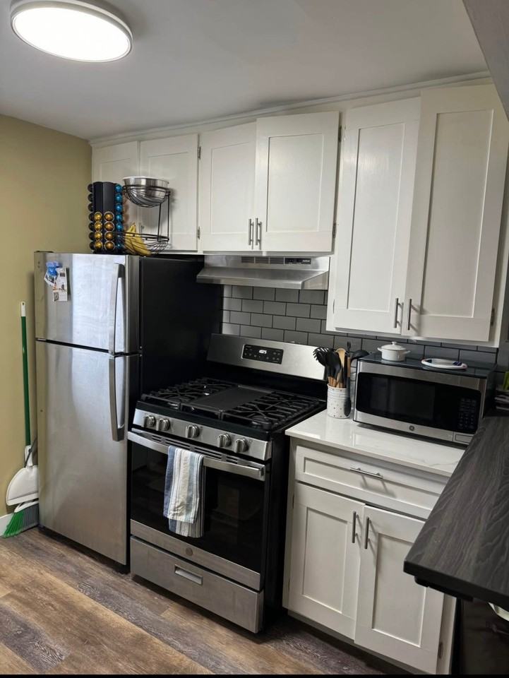 3325 Stevens St #2W - Photo 2 of 10