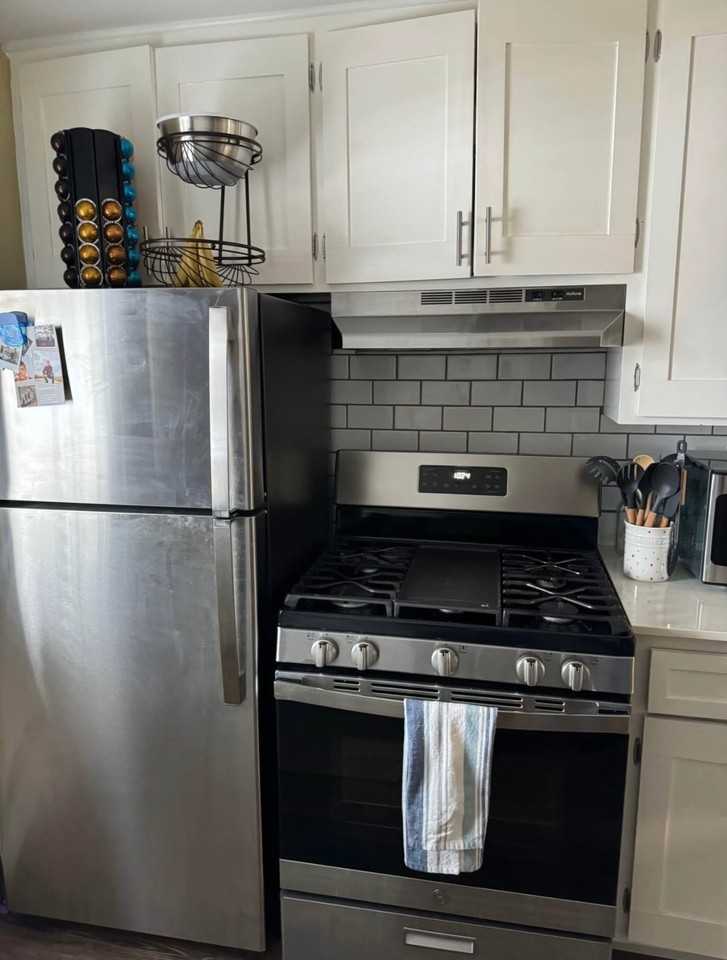 3325 Stevens St #2W - Photo 5 of 10