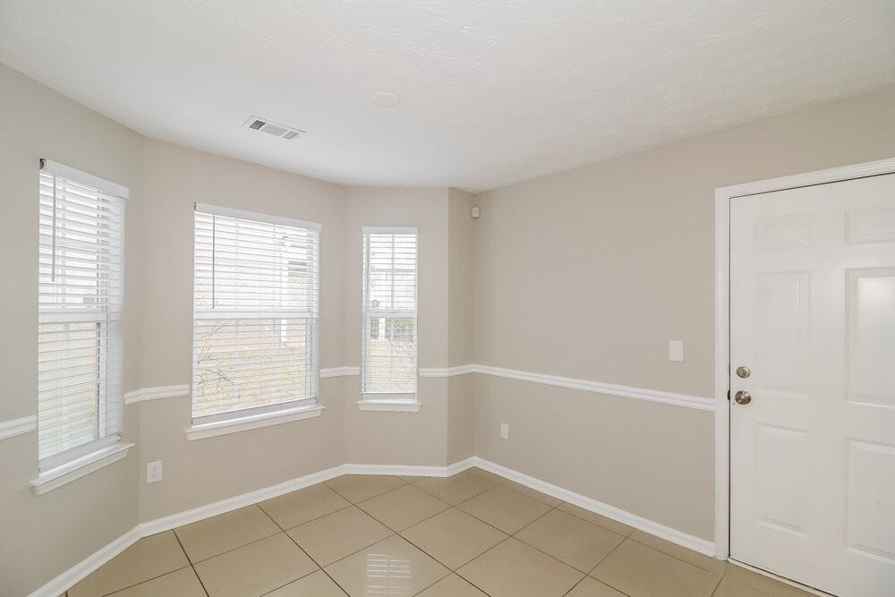 420 Townsend Bend - Photo 7 of 17