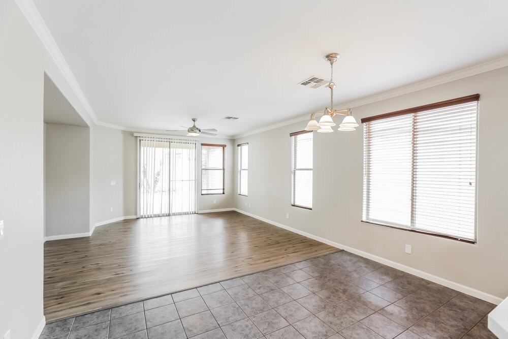 6806 W Evergreen Ter - Photo 6 of 16