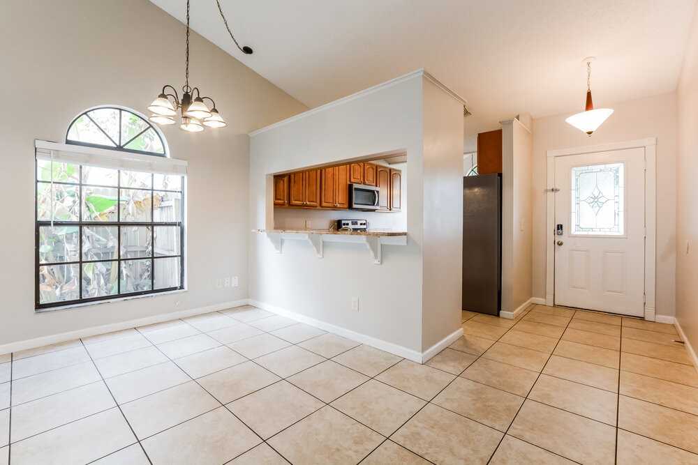 1006 Burnett St - Photo 4 of 16