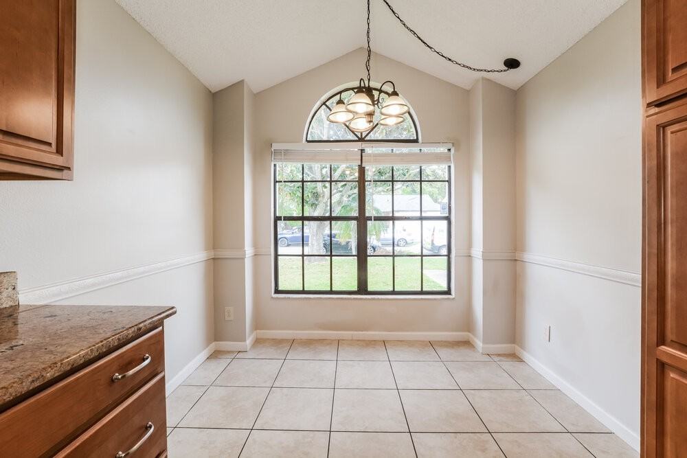 1006 Burnett St - Photo 5 of 16