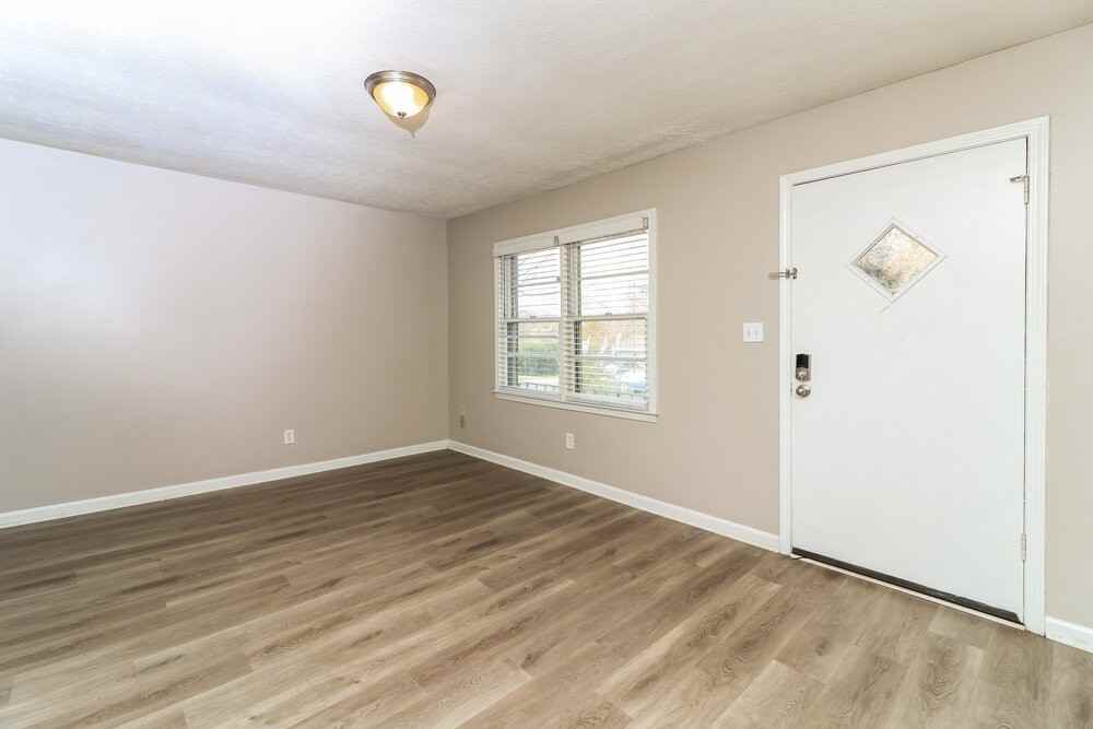 3564 Briar Dr - Photo 5 of 16