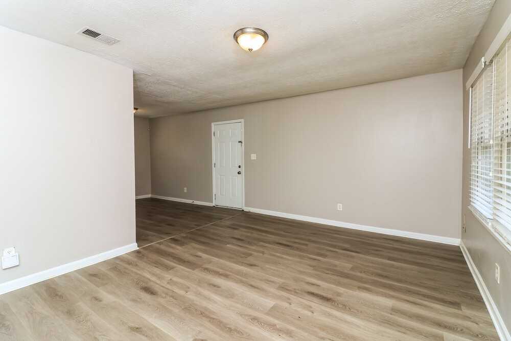 3564 Briar Dr - Photo 6 of 16