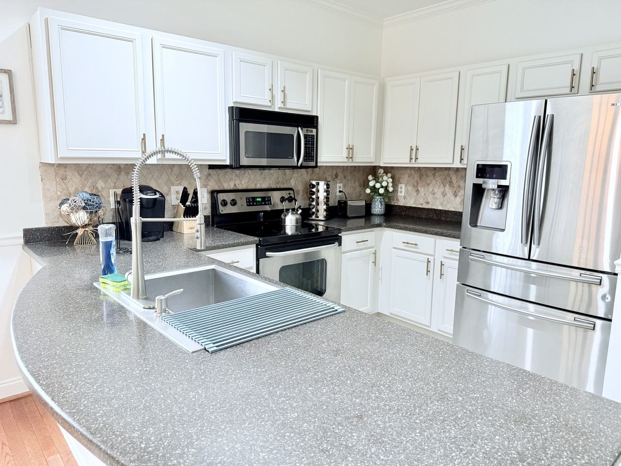 324 Long Pointe Lane #200 - Photo 3 of 13