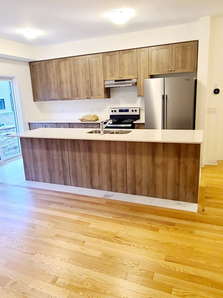 Adelaide Street - Photo 2 of 12