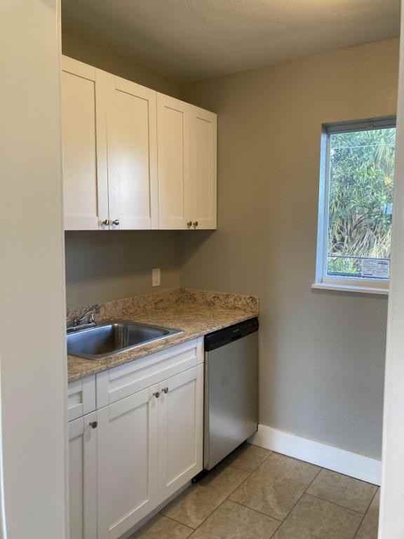 278 Lake Avenue - Photo 3 of 11