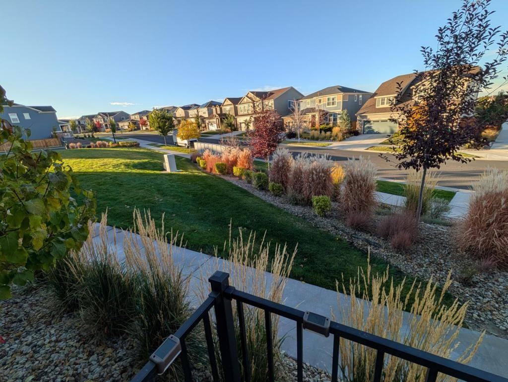 17517 Booth Falls Way - Photo 4 of 29