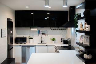 1718 Nelson Street #402 - Photo 1 of 1