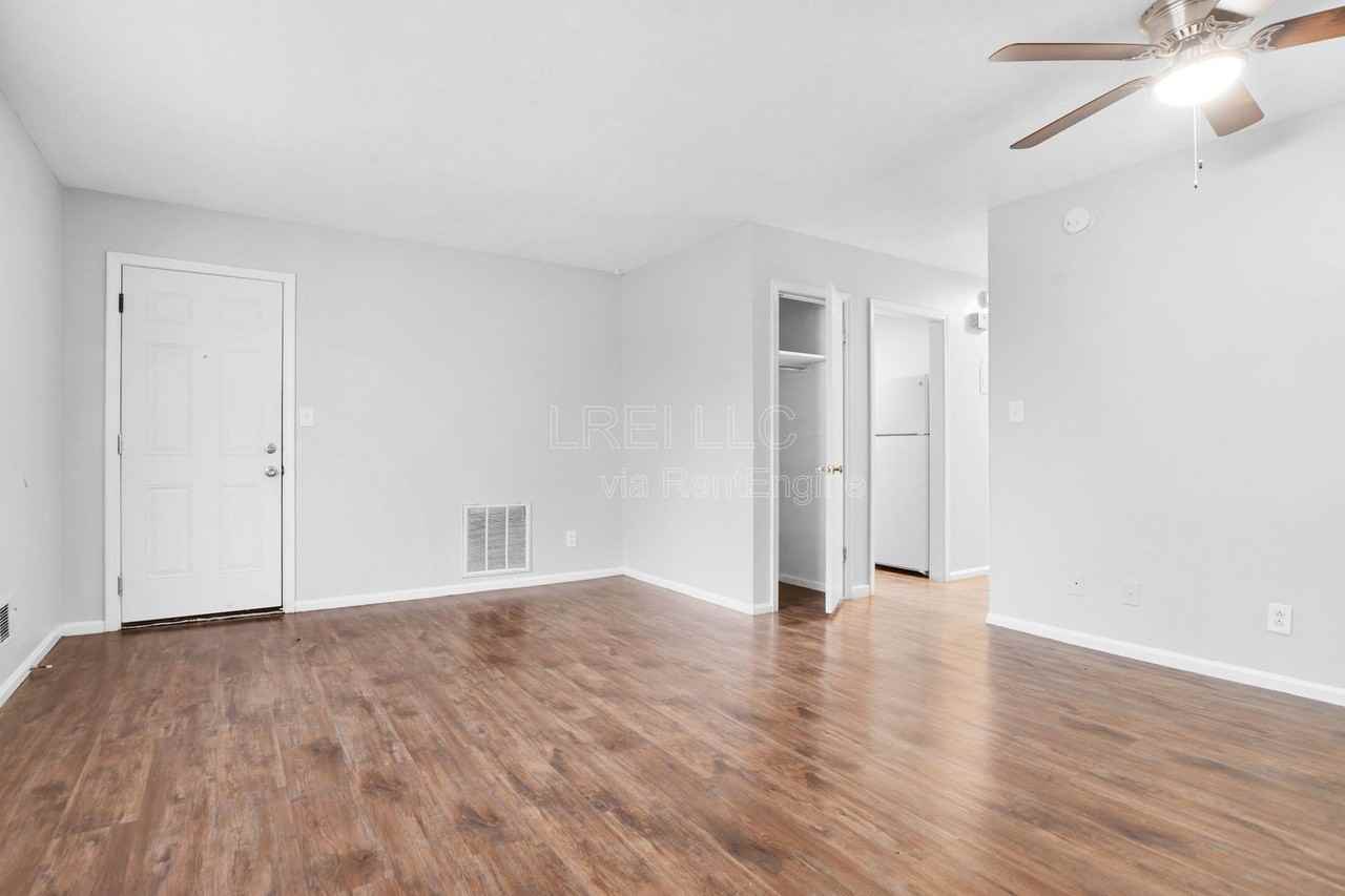 3316 Noe Way #18 - Photo 2 of 10