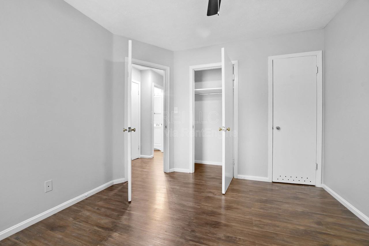 3316 Noe Way #18 - Photo 6 of 10