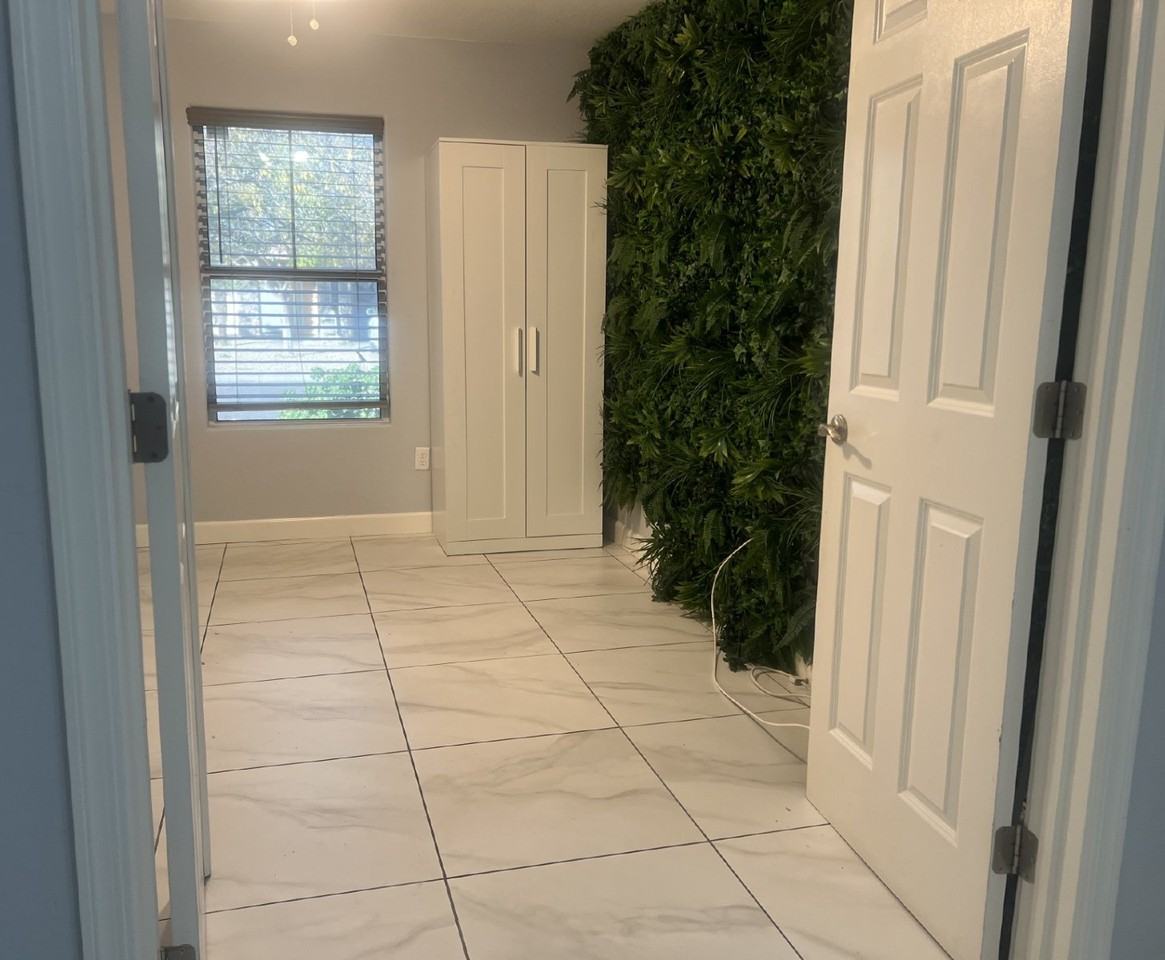 13451 W Berridge Ln - Photo 3 of 29