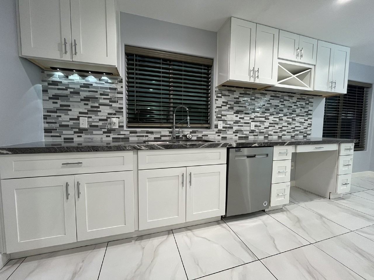 13451 W Berridge Ln - Photo 6 of 29