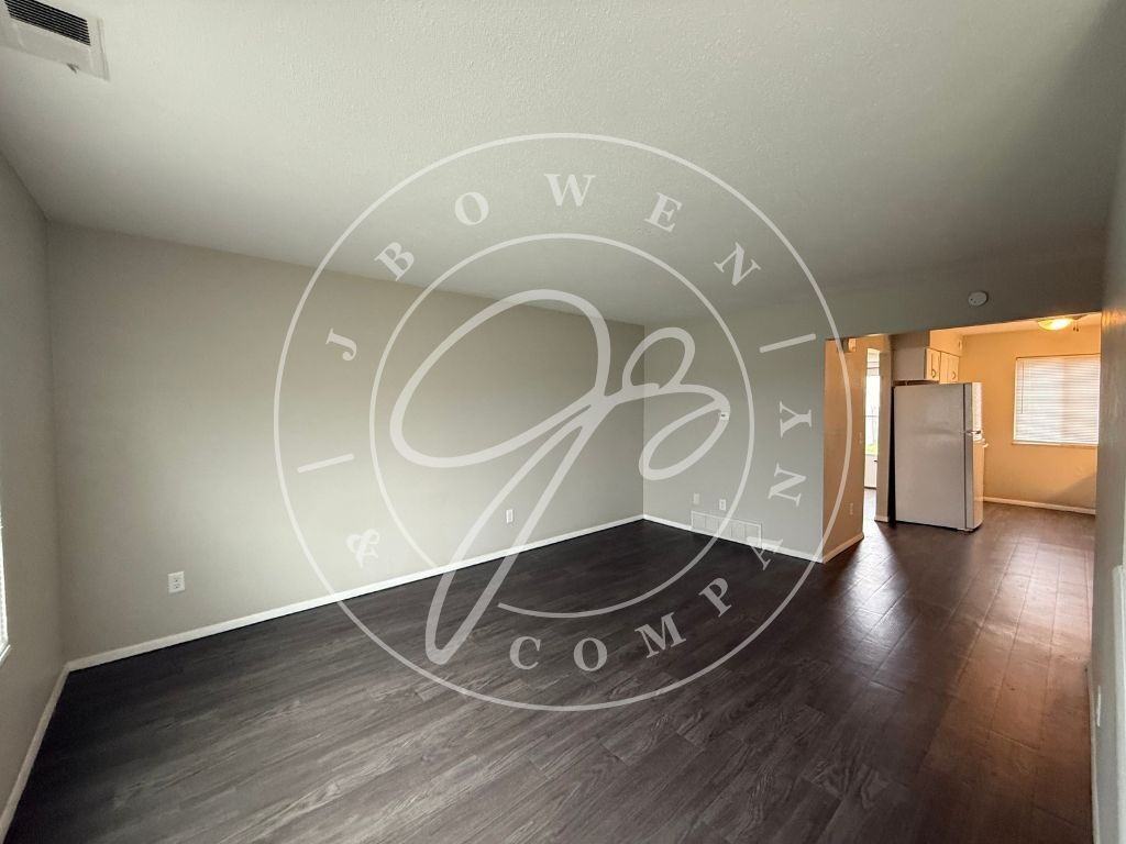 7353 Ayers Rd - Photo 3 of 9